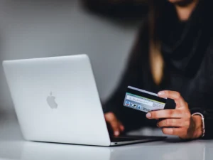 Cartão CTT ou Cartão BPI Gold: qual é a melhor opção?