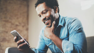 Vantagens de conectar sua conta digital a serviços financeiros adicionais